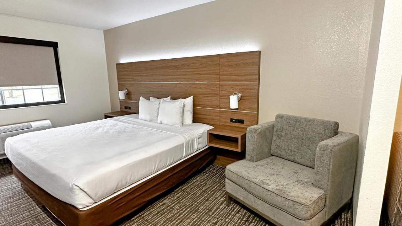 Estherville Hotel & Suites Экстерьер фото