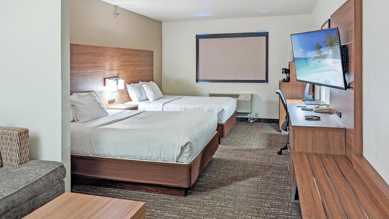 Estherville Hotel & Suites Экстерьер фото